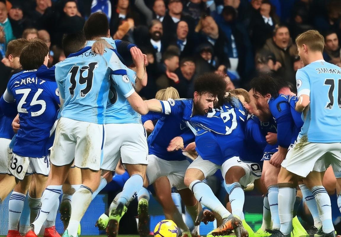 2019英超经典对决：埃弗顿与曼城战术交锋及平局影响解析(图3)